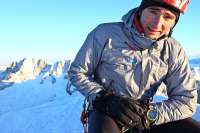 Ο Ueli Steck στις Grandes Jorasses