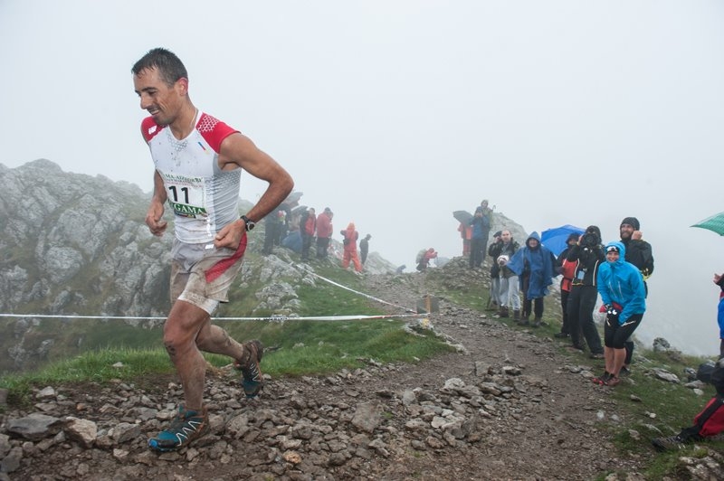 Ο Θεοδωρακάκος στο Zegama το 2012 | @ Salomon
