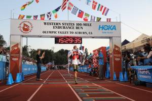 Ιστορικό ρεκόρ από την Courtney Dauwalter στο WSER 2023! Νικητής στους άντρες ο Tom Evans!