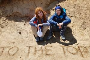 Δυο ελληνίδες στην “στέγη του κόσμου” -  Μια εφ όλης της ύλης συζήτηση με την Χριστίνα Φλαμπούρη και την Βανέσα Αρχοντίδου!