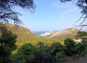 Ανακαλύπτοντας τη Σκύρο μέσα από τα μονοπάτια της!